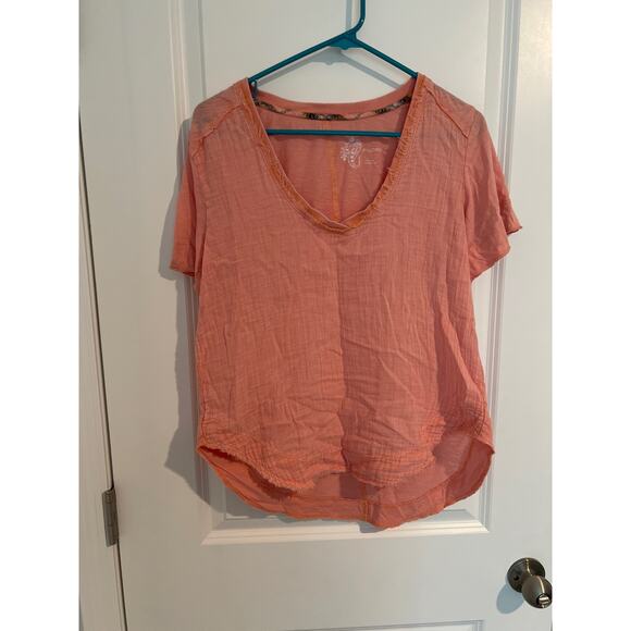 Anthropologie Tops - PILCRO Anthropologie peachy top size small